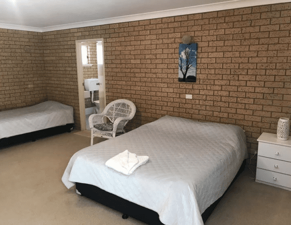 Coleambally Motell Room scaled