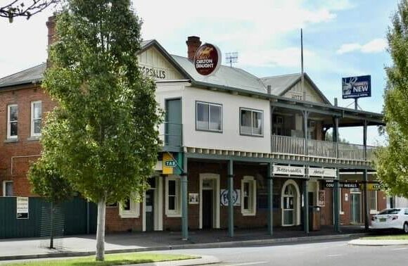 Hillston Pub Tatts